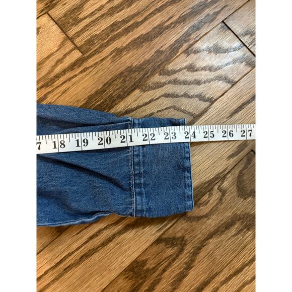 Open Trails Denim Button Down Shirt Medium Blue 100% Cotton Casual Workwear - Picture 3 of 7